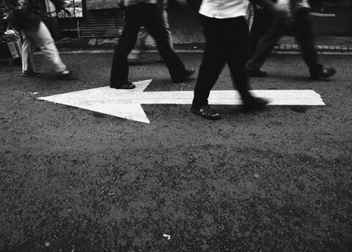 10月以来欧美市场明显回稳 行业分化明显顺周期行业领先