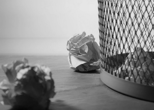 研究 | 众望布艺联营公司“倒卖”有术 连年亏损零收入却被估值上亿元