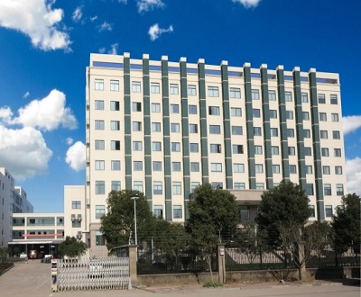 严牌股份产能利用率未饱和扩产遇窘境 零人公司成立即跻身重要客户