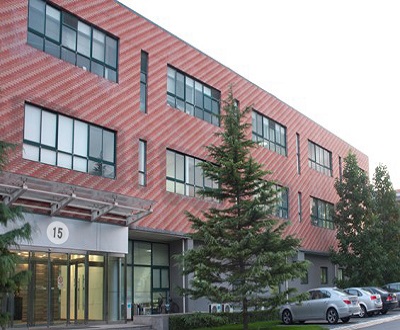 首药控股子公司与关联方同地经营 供应商低价入股未计股份支付或撑门面