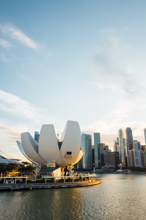 延续稀土供需偏紧的格局 能源金属价格持续创新高