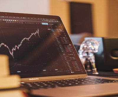 龙头企业聚焦科技创新 互联网板块叠加估值回落后性价比凸显