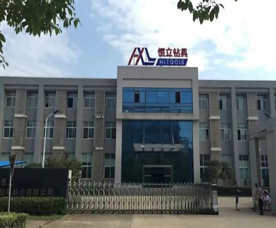 “最冤”供应商缺钱到抵押设备 恒立钻具欠款千万反怪其开票不及时