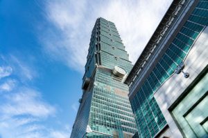 业绩比较基准越高越好吗？