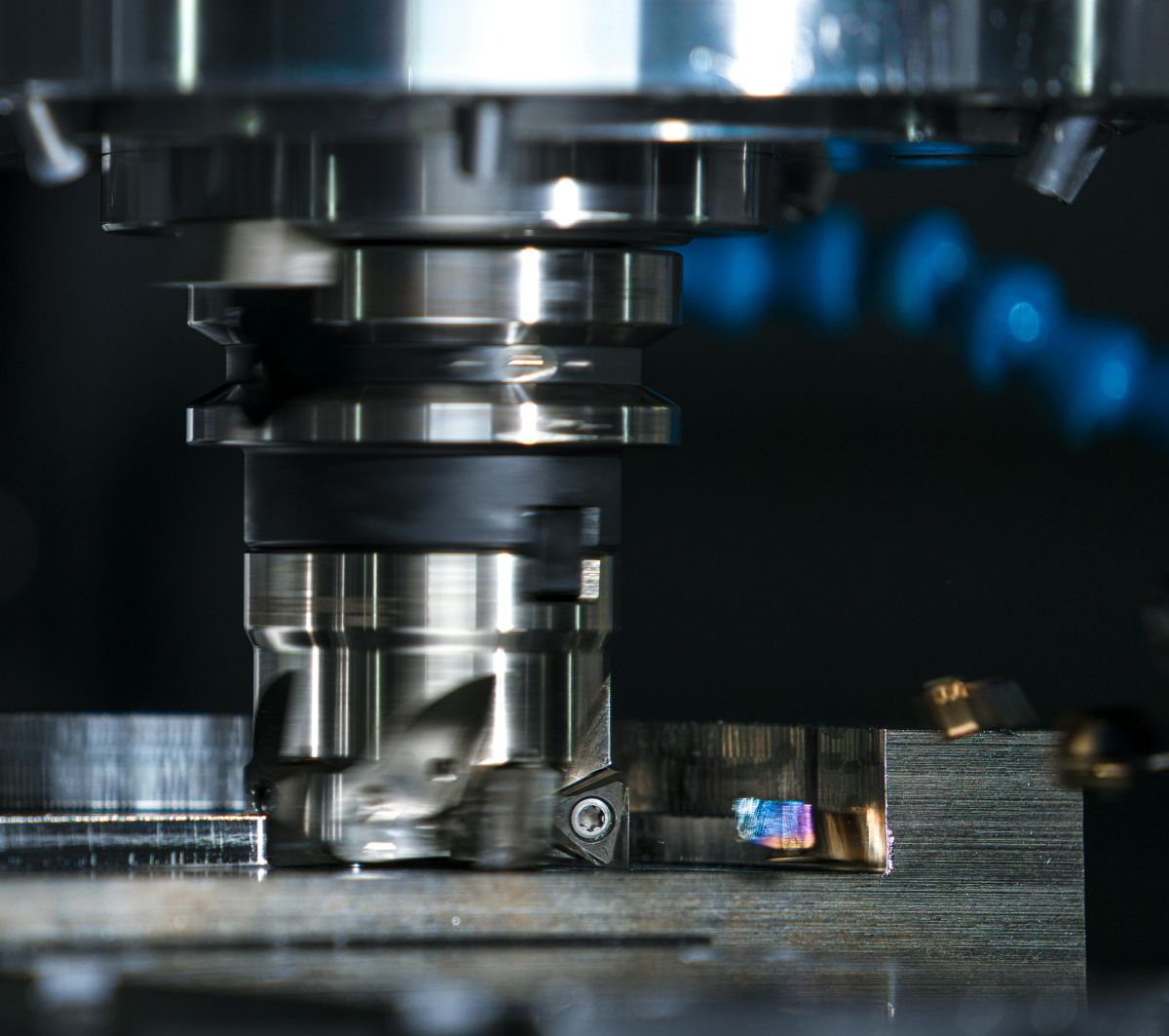 南特科技：加工服务业务收入核算方法存“两个版本” 称客户未指定供应商或现信披疑云