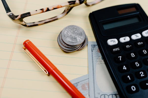 华商基金刘力：换手率畸高重仓“雷同” 任职年限不足五年再出新基