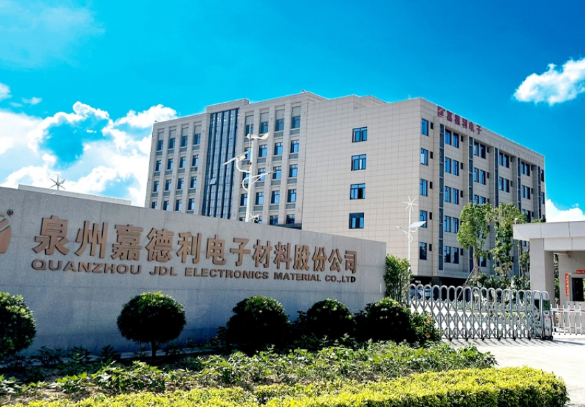 嘉德利：实控人之一系高中学历“贡献”超七成专利 工程承包合同金额与官宣或信披不一