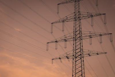 算电协同落地提速 电力行业开启多元盈利新阶段