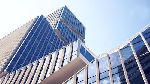 数据中心建设热潮 拉动多类建材需求上行